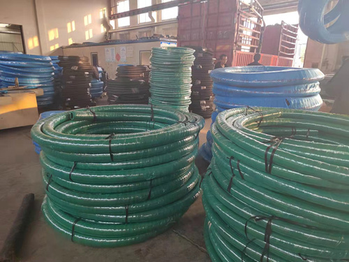 ခံနိုင်ရည်မြင့်မားသော Self-Floating Rubber Hose